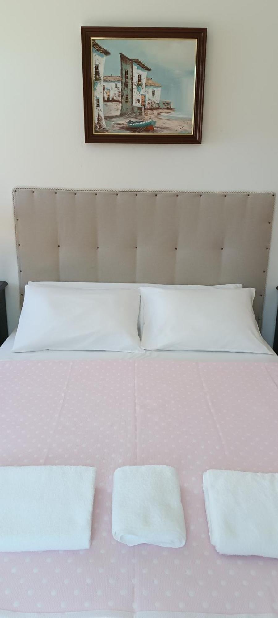 Donna Nega Alojamento Local Каминя Екстериор снимка